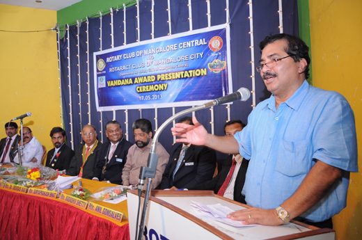 vandana award13may18 3